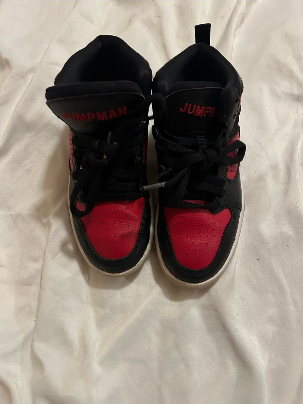 Jump Kids High-Top Sneakers in Black & Red